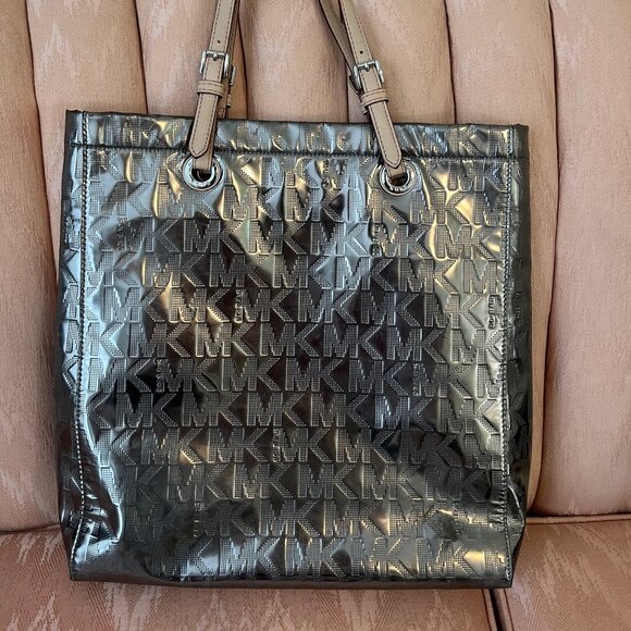 Michael Kors Tote - Picture 1 of 9